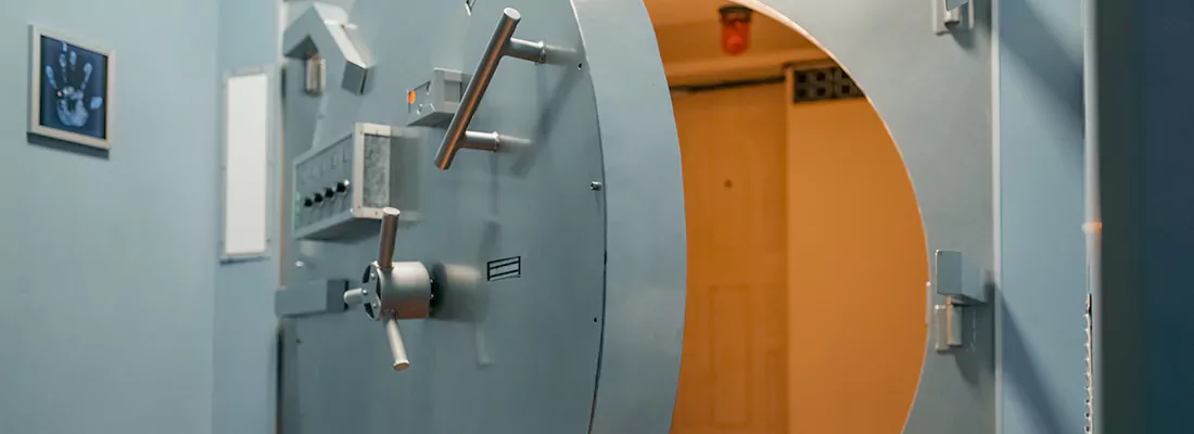 Vault and Safe locksmith services in Florida Ridge, FL